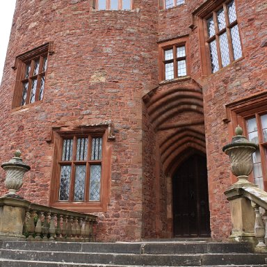 powis11.jpg