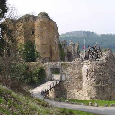 FranchimontCastleFromENE.jpg