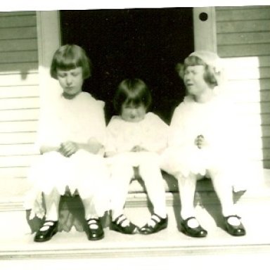Mary, Helen, and Rita as little girls.jpeg