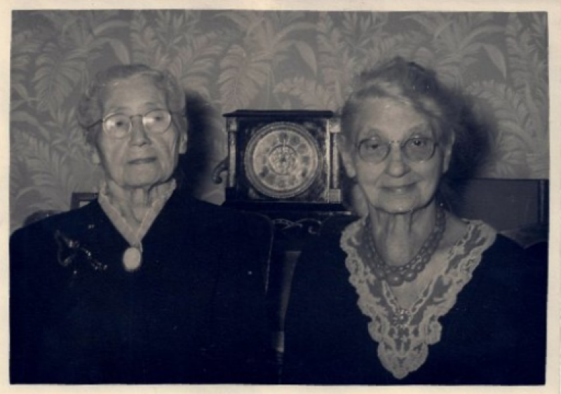 Helen Gartner and sister-in-law.jpeg