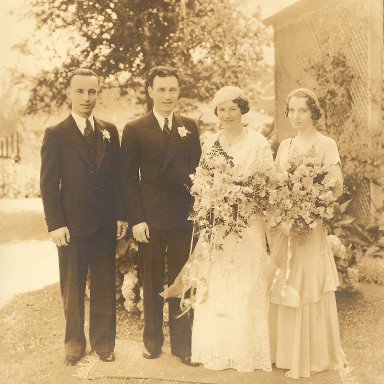 1935C Albert, Marion, Harold, & Catherine.jpg