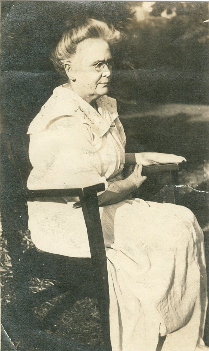Mary M. McGinnis, wife of Arthur Sr., Mom's Gma..JPG.jpg