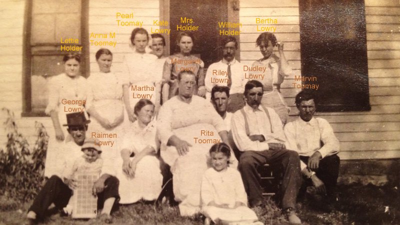 Lowry Family - 1913.jpg