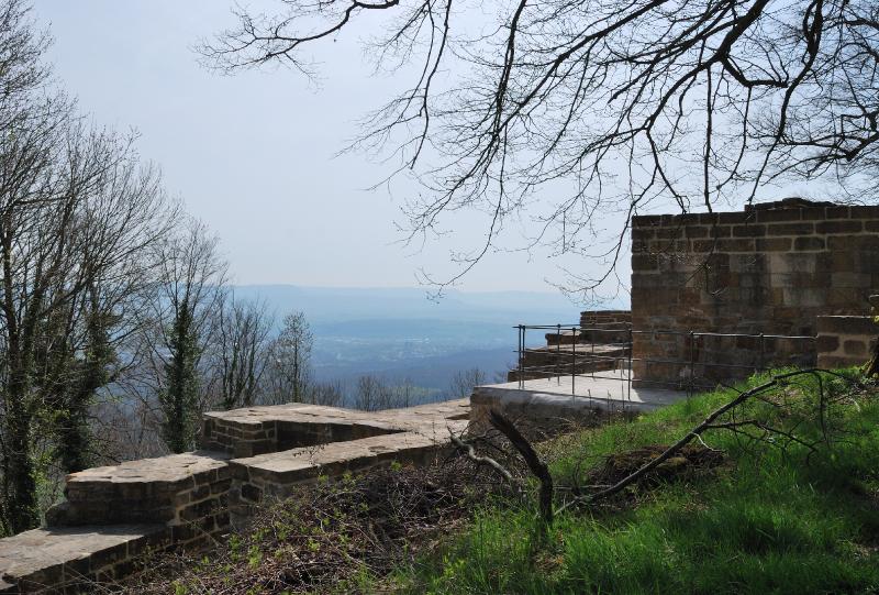 Burgruine_Hohenstaufen_(2).jpg