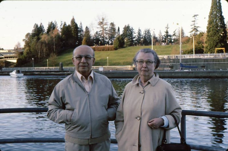 Harold & Mary Fisher @ Ballard Locks.JPG.jpg