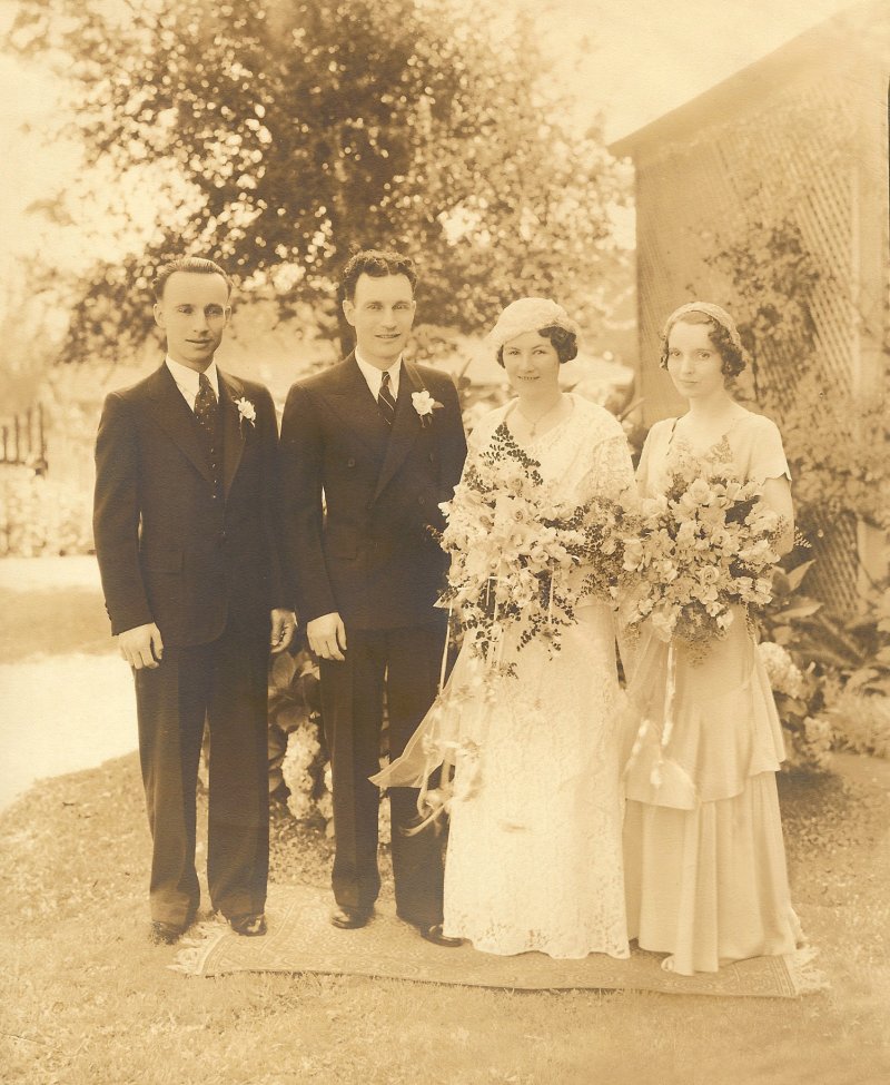 1935C Albert, Marion, Harold, & Catherine.jpg